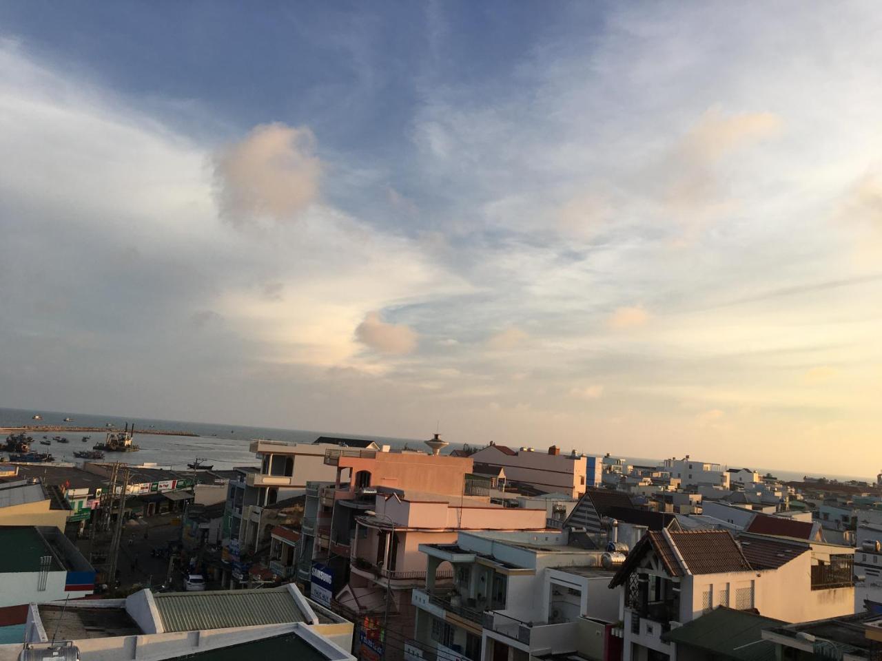 Hotel Tan Phu La Gi Εξωτερικό φωτογραφία